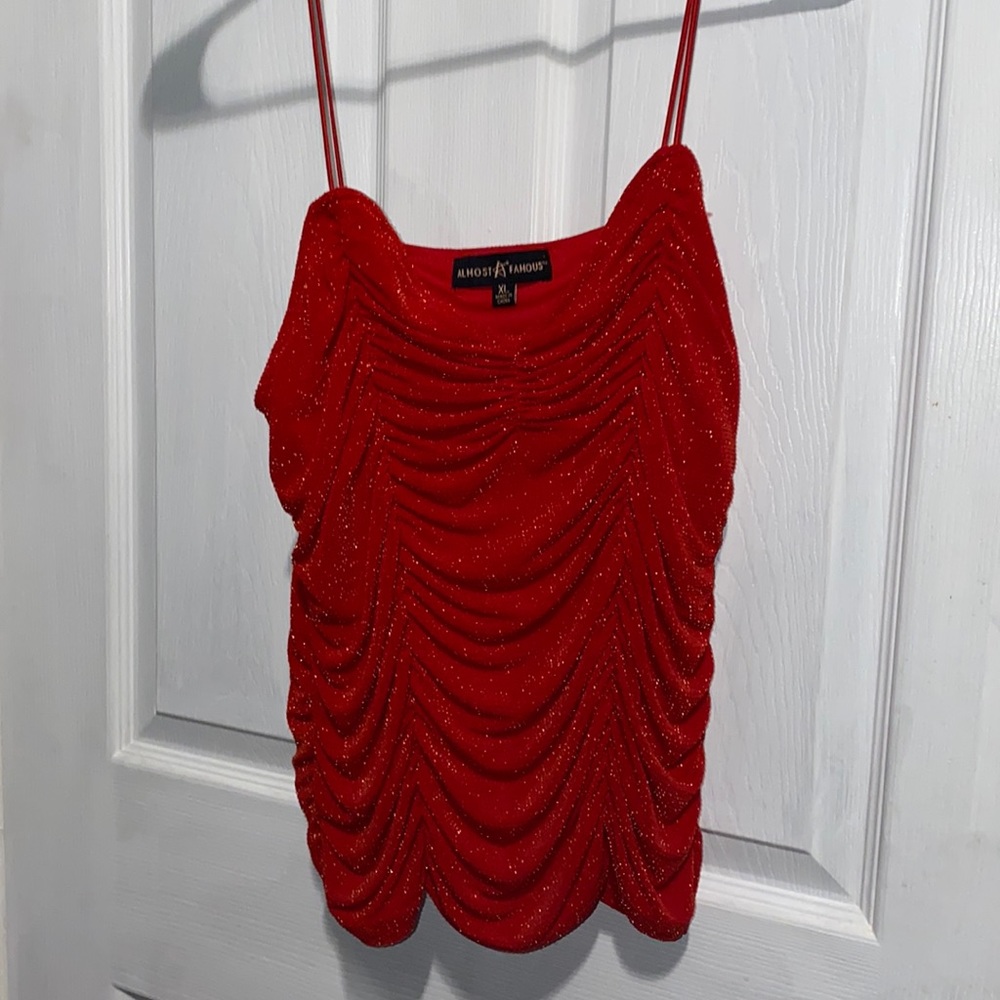 Sparkly Red Top XL